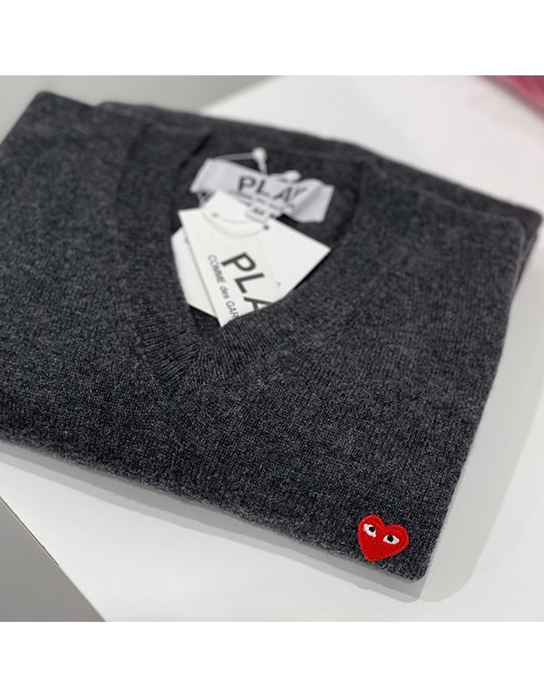 COMME DES GARCONS PLAY RED MINI HEART KNIT (DARK GREY)