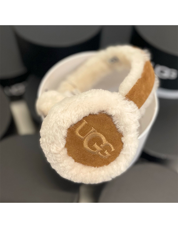 UGG SHEEPSKIN EMBROIDERY EARMUFF