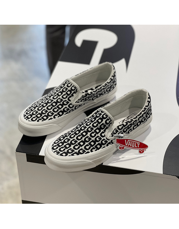 COMME DES GARCONS x VANS SLIP-ON CDG LOGO