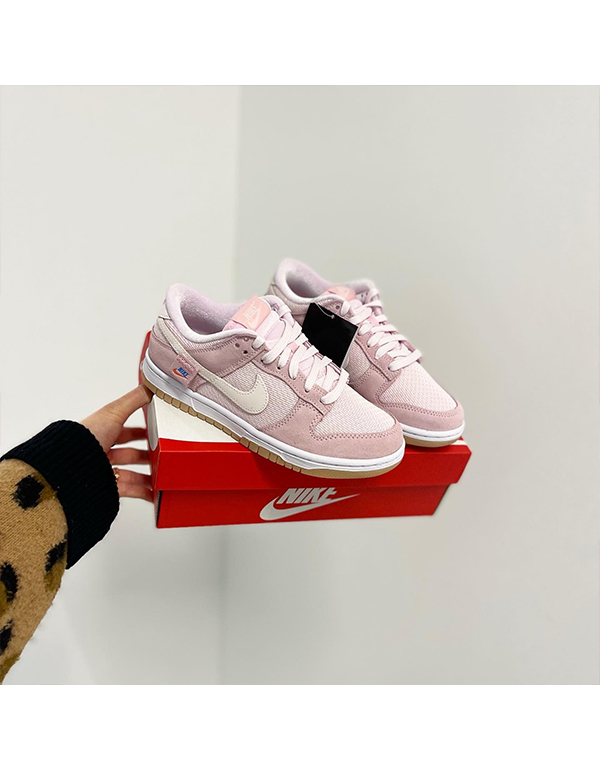 NIKE WMNS DUNK LOW TEDDY BEAR LIGHT SOFT PINK